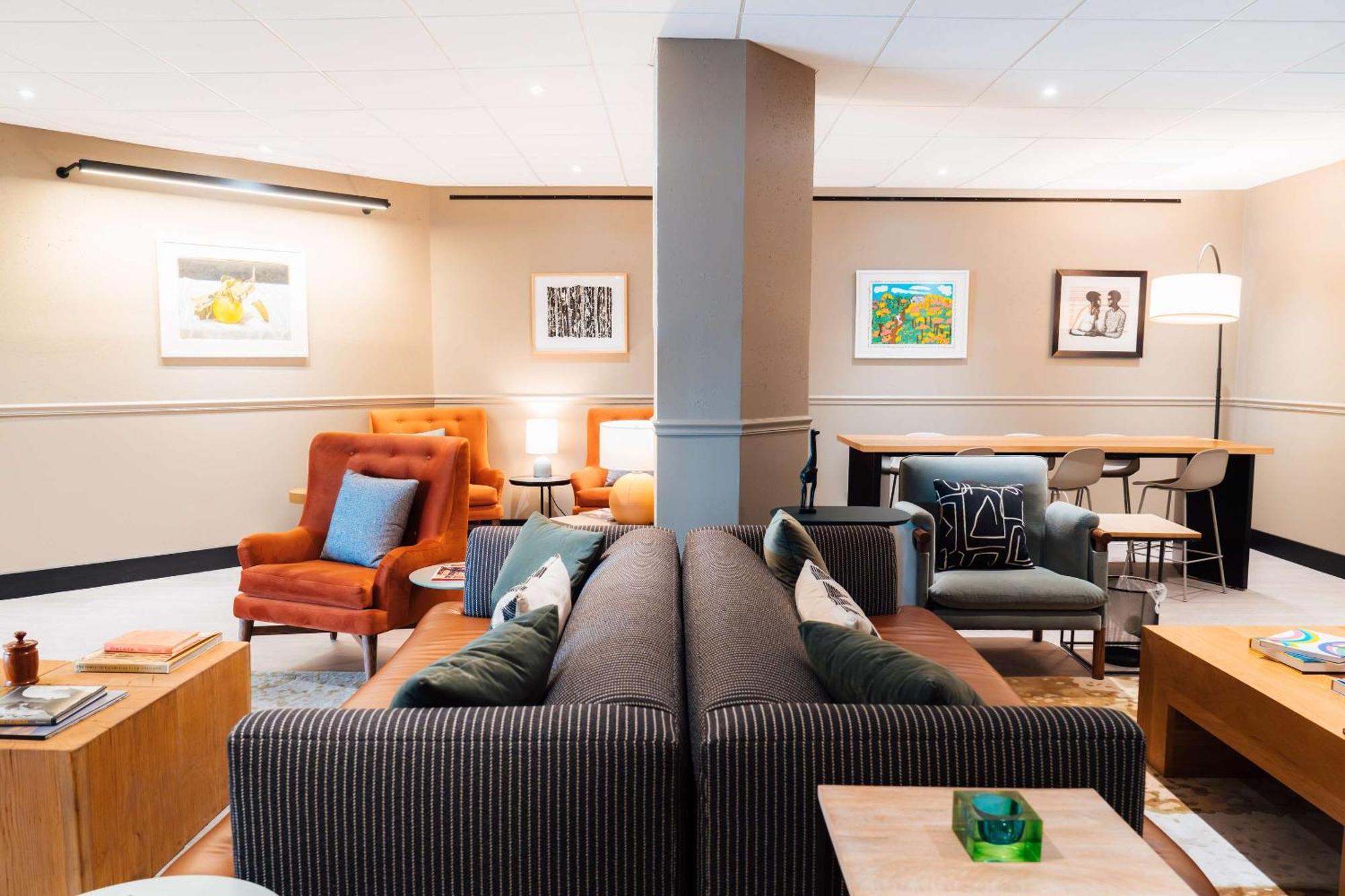 Hotel Downstreet, Ascend Hotel Collection نورث آدمز المظهر الخارجي الصورة